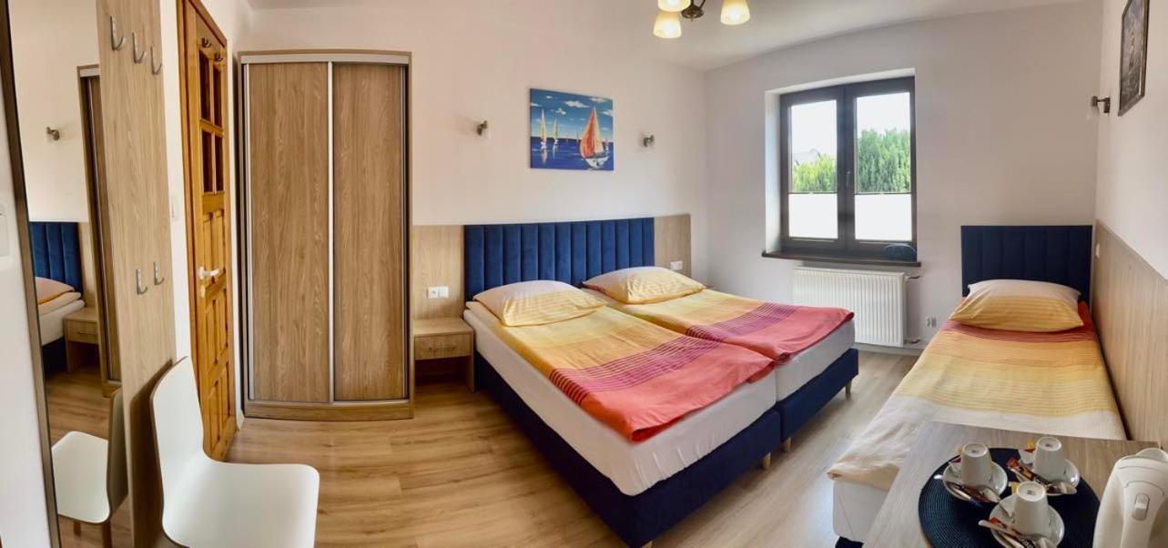 Hotel Jantar Ostrowo  Esterno foto