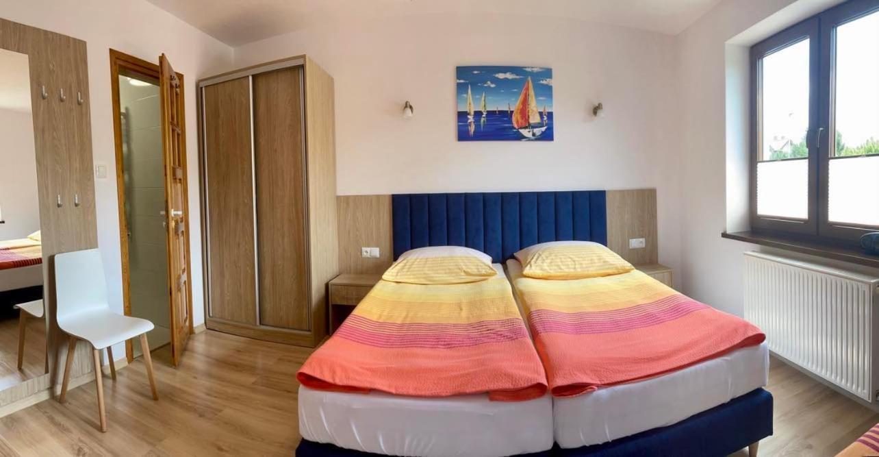 Hotel Jantar Ostrowo  Esterno foto
